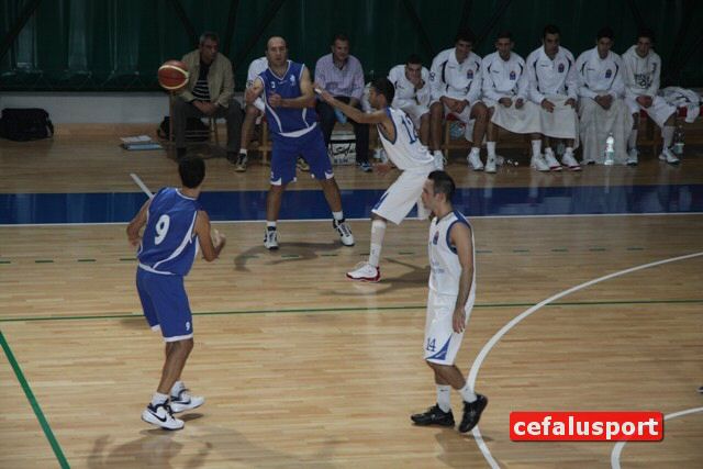 101128_sport 103y_tn.jpg